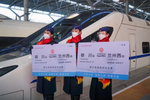 高铁能带28寸行李箱吗